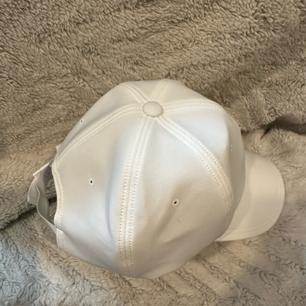Lululemon White Adjustable Performance Hat - image 7